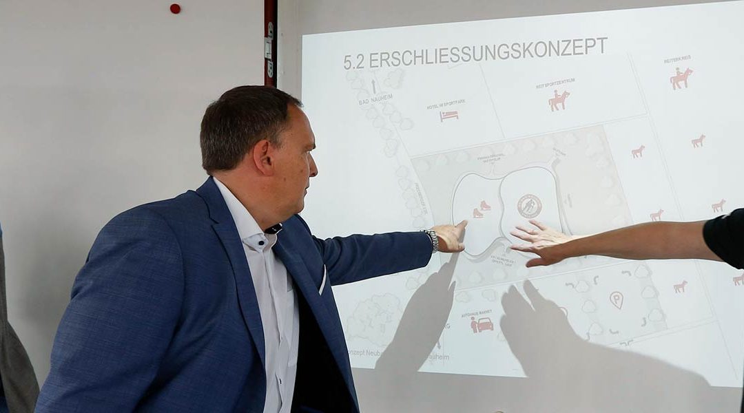 Die Stadtverwaltung und der EC Bad Nauheim konkretisieren Neubaupläne in einer Projekt-Skizze
