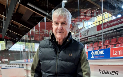 Heute in der WZ: 40 Jahre später: Mark Elwood zurück bei den Roten Teufeln