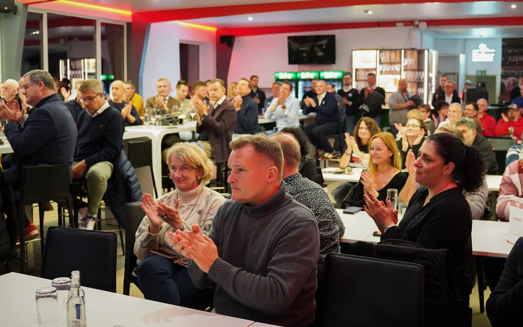 „Teamwork geht über alles“ – EC Bad Nauheim begeistert 100 Partner bei Netzwerktreffen
