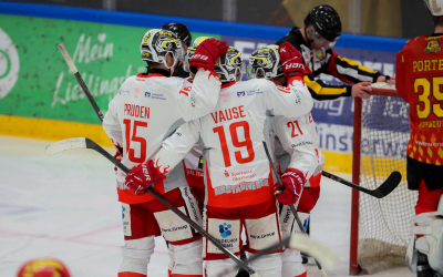 Hickmott doppelt – Rot-Weiß gewinnt enge Partie