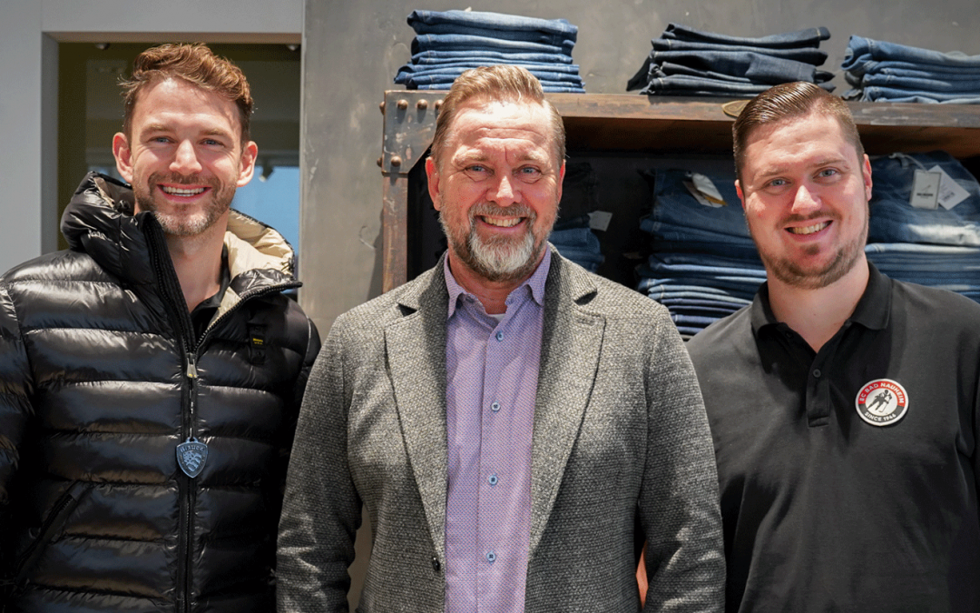 Getragene Treue: Hinzen Herrenmoden bleibt Partner der Roten Teufel