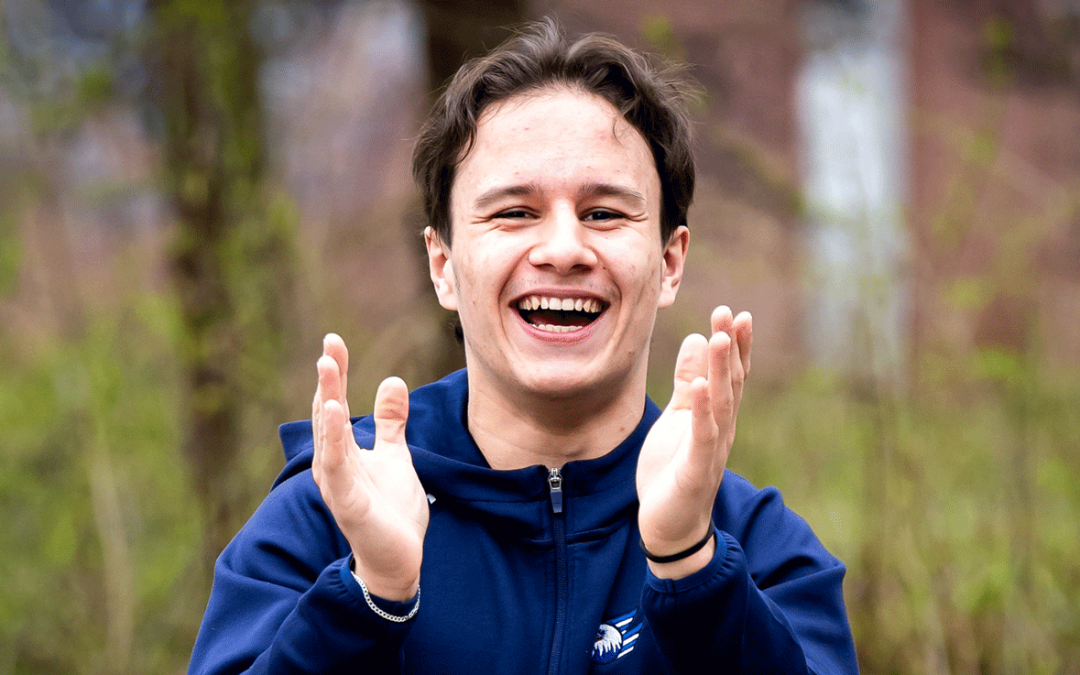 U19-Nationalspieler Denis Root erhält Fördervertrag